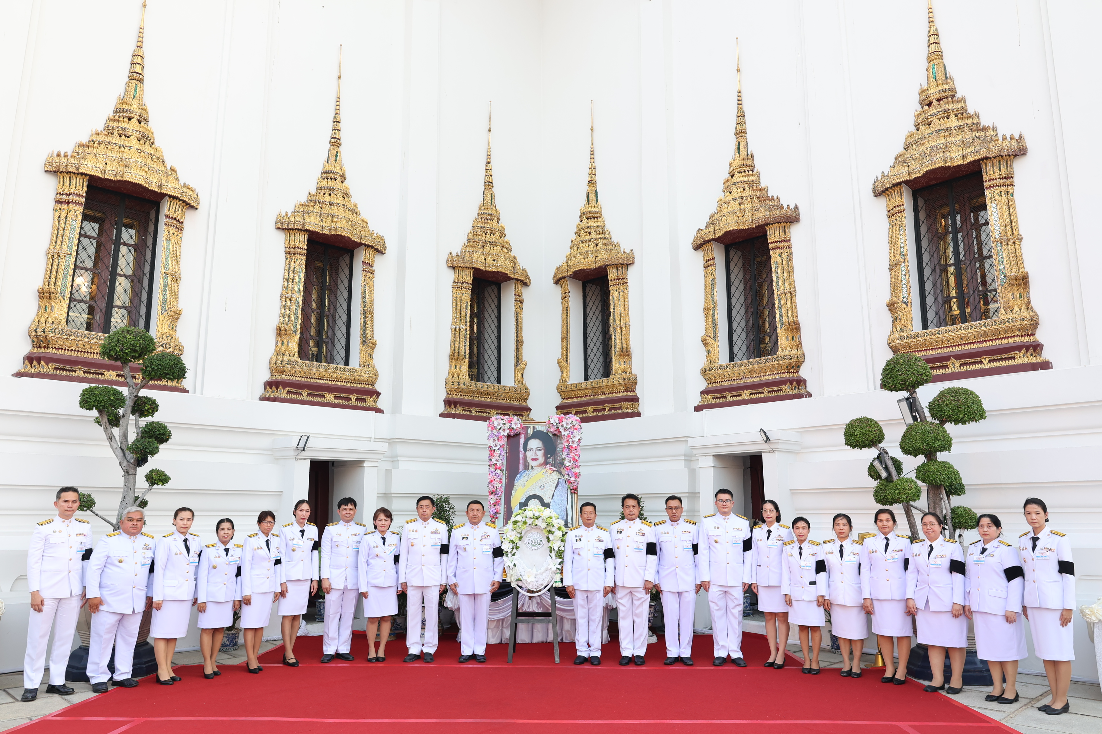 title - สำนักงานการปฏิรูปที่ดินเพื่อเกษตรกรรม รับพระราชทานพระบรมราชานุญาตให้ร่วมเป็นเจ้าภาพบำเพ็ญกุศลถวายพระบรมศพ สมเด็จพระนางเจ้าสิริกิติ์ พระบรมราชินีนาถ พระบรมราชชนนีพันปีหลวง (Re-post)